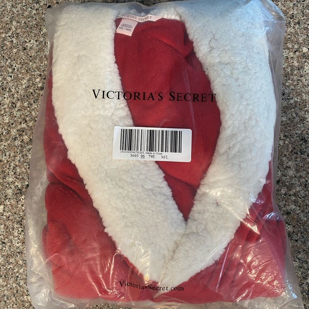 Victoria’s Secret Cozy Long Robe Vibrant Red